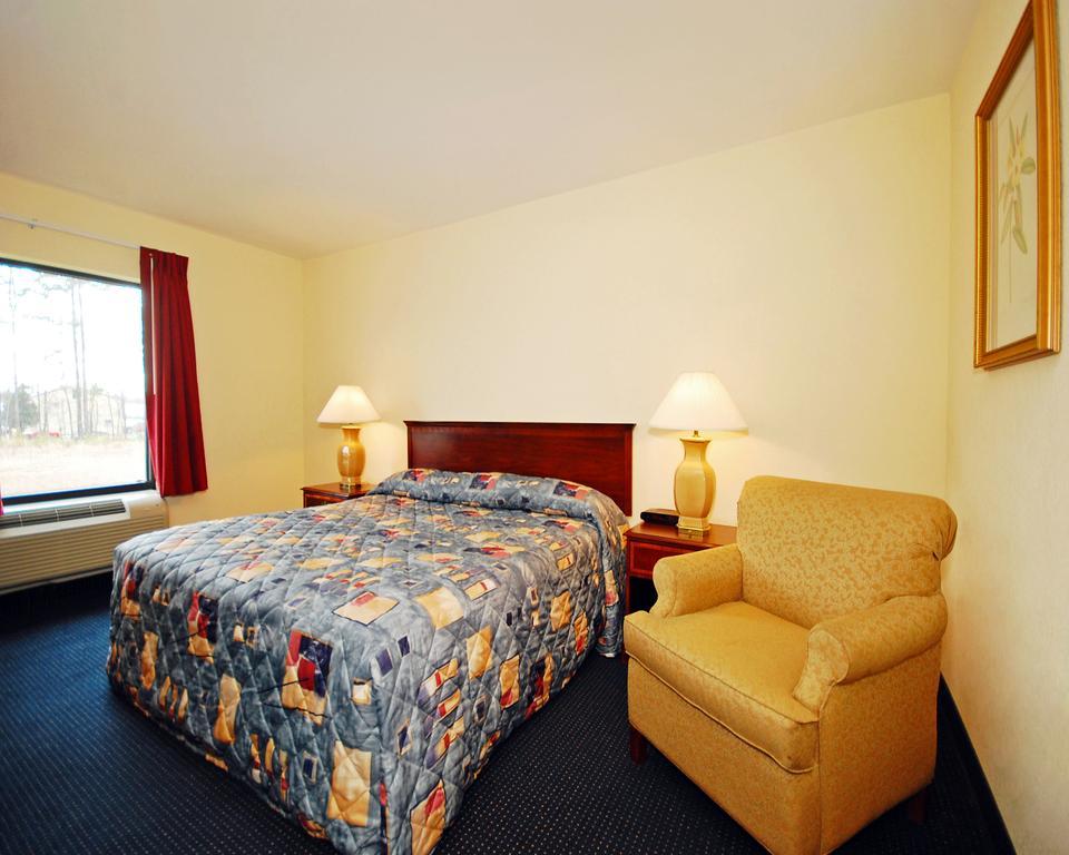 Econo Lodge Amelia Court House Phòng bức ảnh