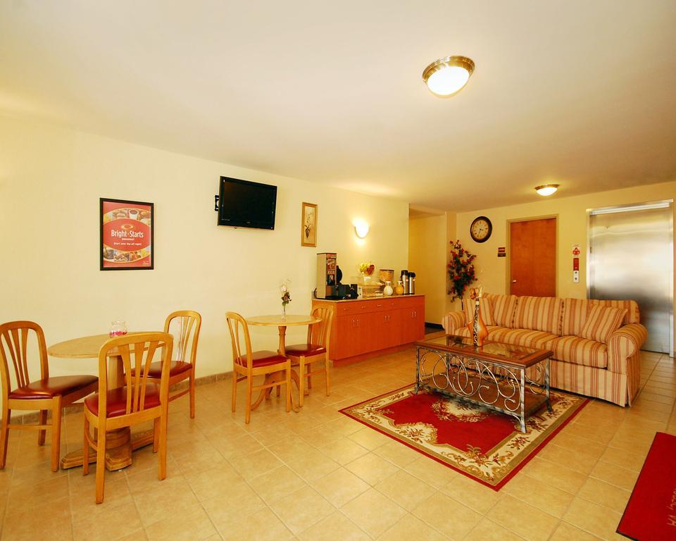 Econo Lodge Amelia Court House Phòng bức ảnh