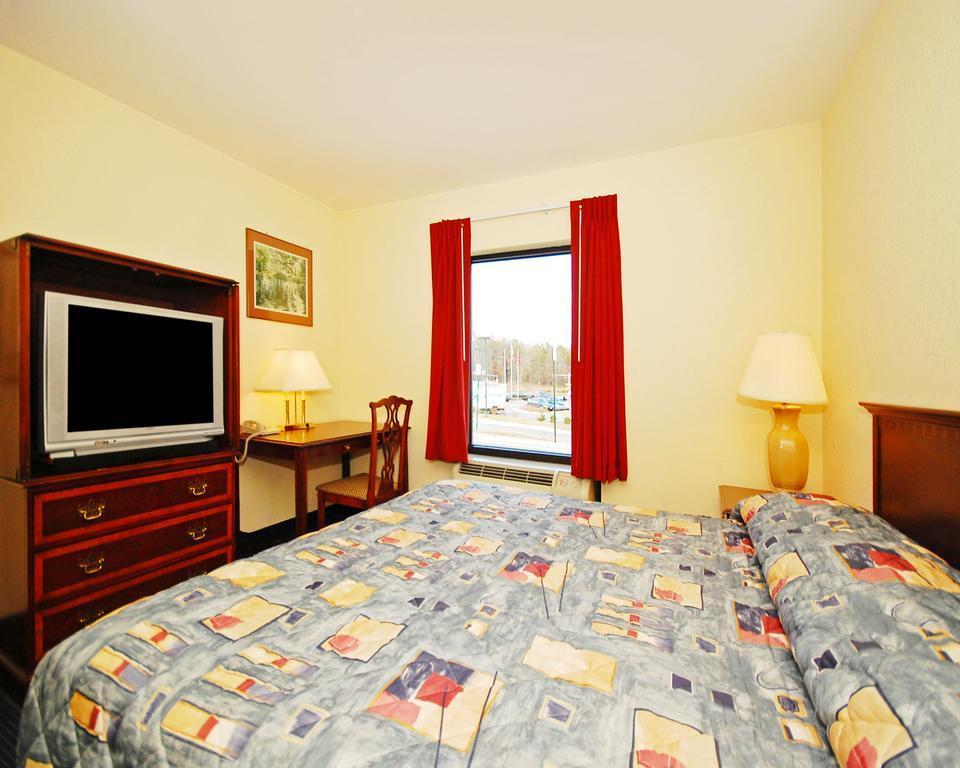 Econo Lodge Amelia Court House Phòng bức ảnh